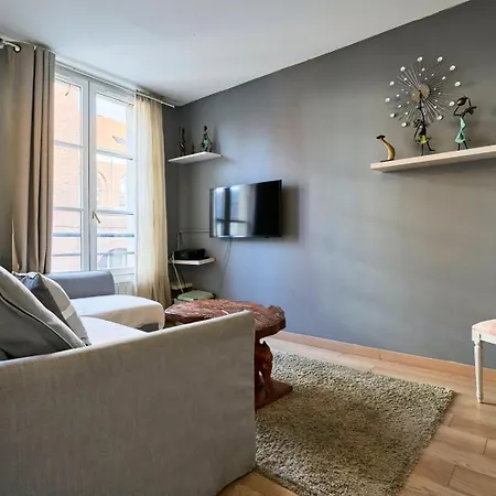 Vieux-lille Equipped With Parking Daire
