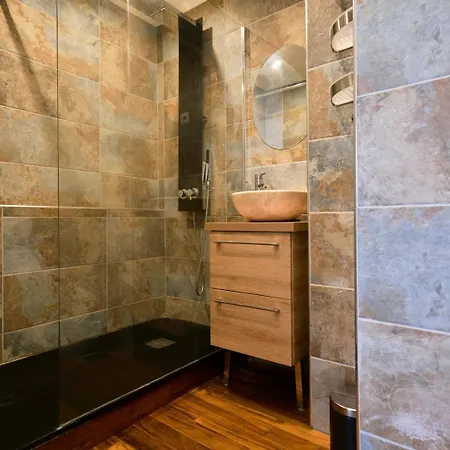 Apartamento Vieux-lille Equipped With Parking